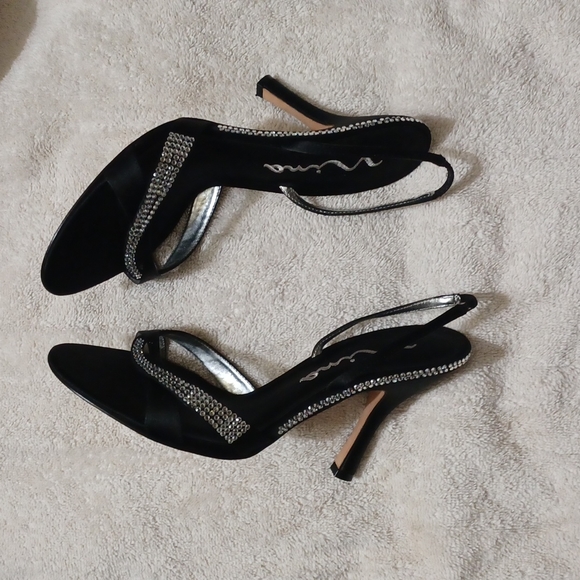 Nina Slhoes - Picture 3 of 15